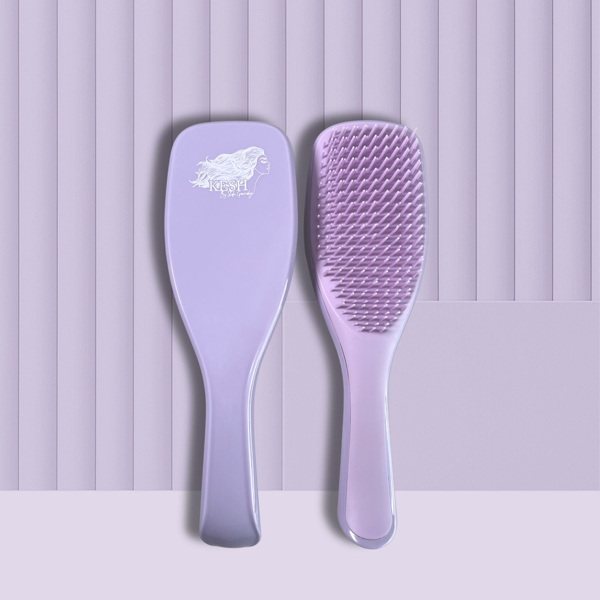 Kit Capilar Crecimiento Anticaída Y Reparación Kesh con Cepillo Anti-Enredos, Anti-Frizz, Anti-Quiebre & Anti-Horquilla